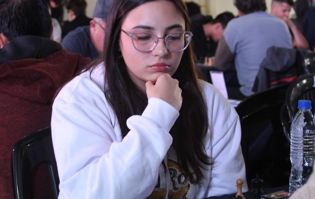 Renata Mayeregger hace historia: la WMF más joven del ajedrez paraguayo